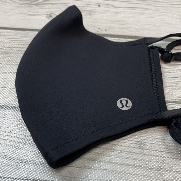 Lululemon Double Strap Face Mask - Picture 3 of 6